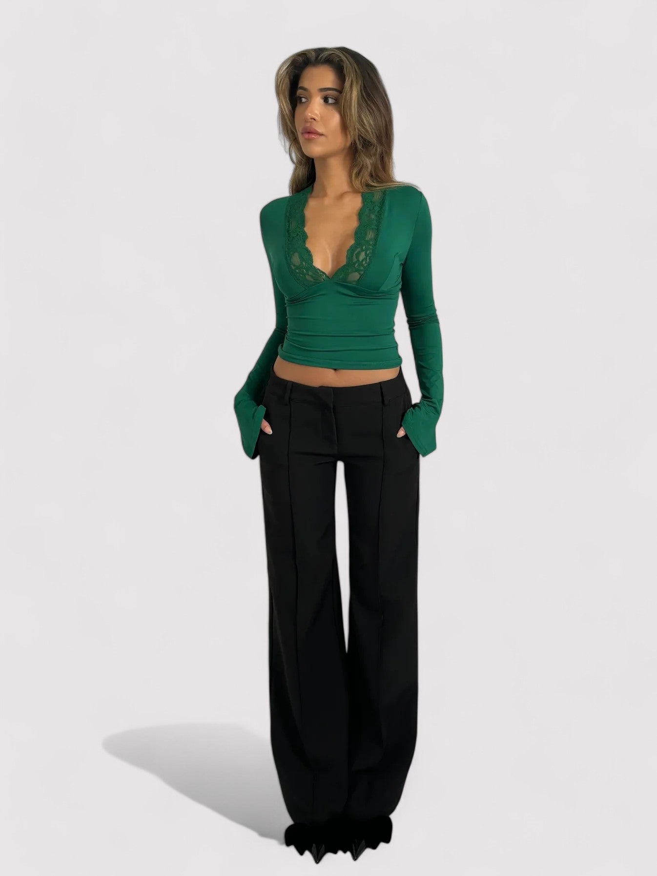 Elegant lace deep knitted crop top for women