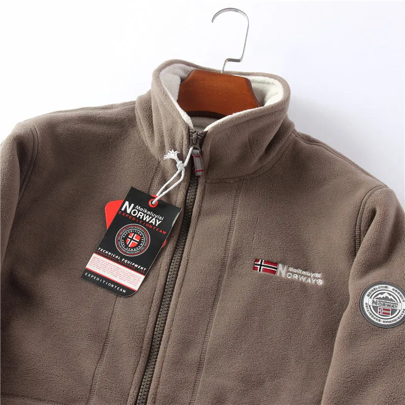Men’s Outdoor Jacket – Stand-up Collar – Fleece Lined – Regular Fit – Zip Pockets