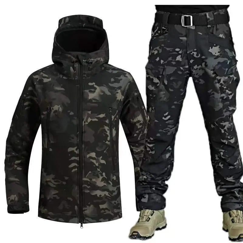 Men’s Two-Piece Set Outdoor Suit – Windproof Softshell Jacket and Pants – Utility Pockets – Regular Fit